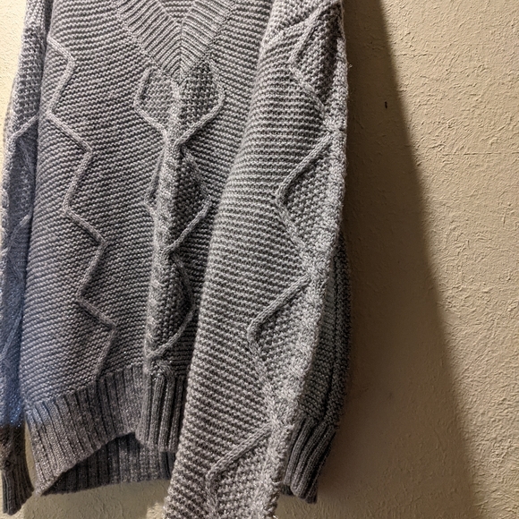 Sweater - Picture 3 of 3